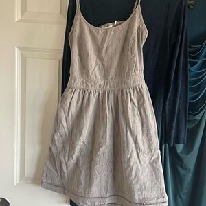 Cute Toad&Co organic cotton Beige Mini Dress with Subtle blue Pattern